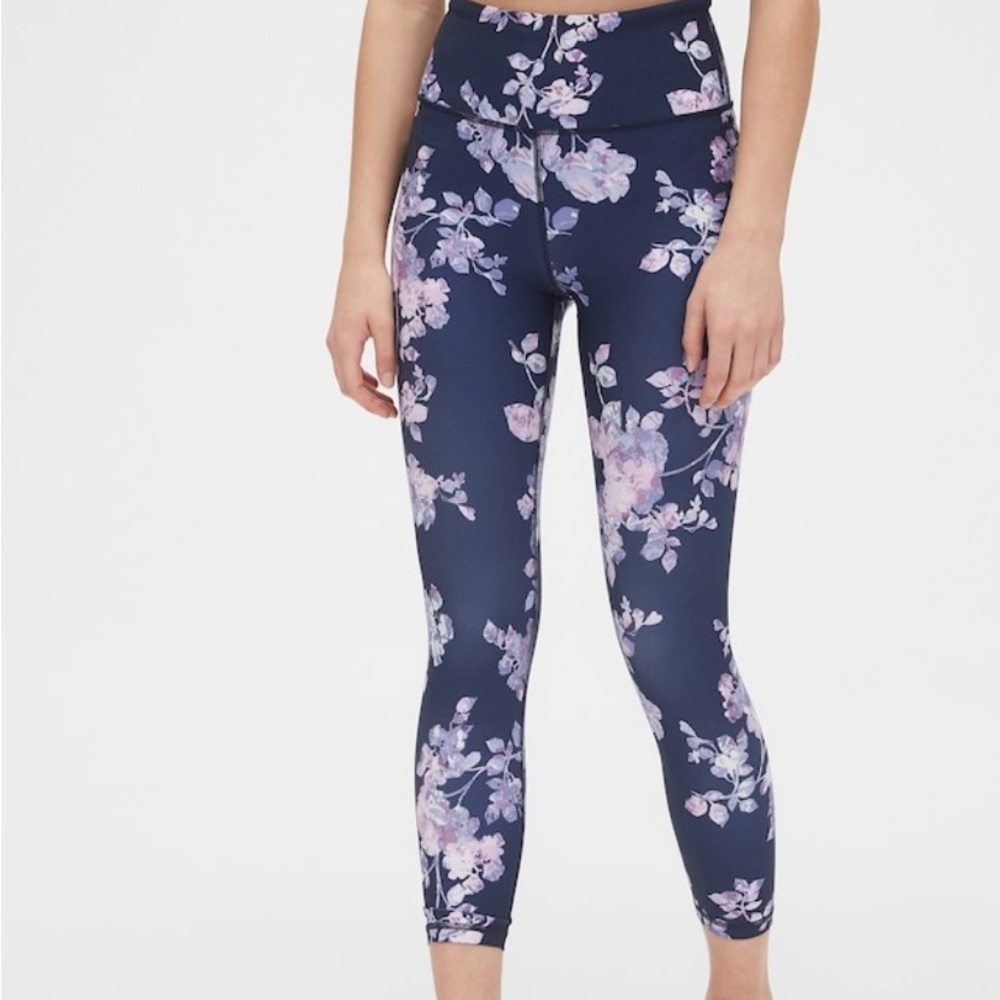 GapFit Floral Leggings